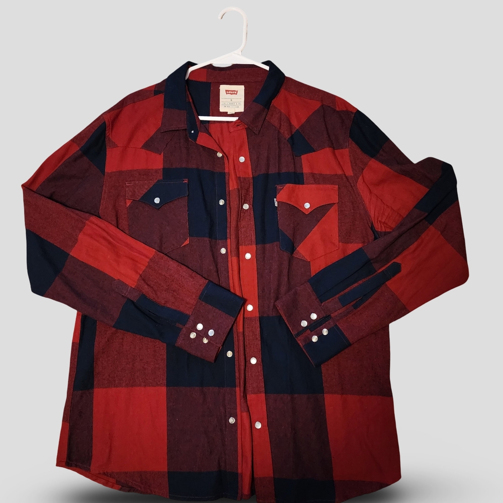 Levi's Red and Black Plaid Flannel Button-Up Shirt